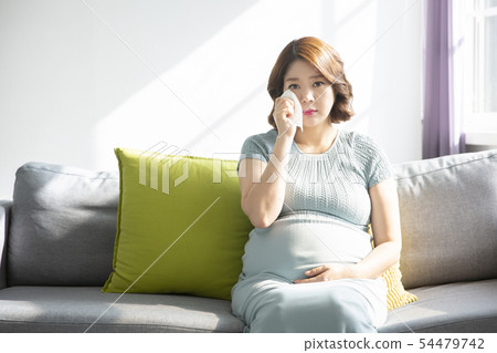 Beautiful asian pregnant woman's daily life 076 54479742