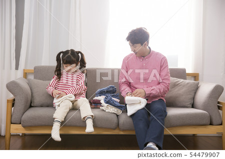 Parenting, childhood and family life concept photo 457 54479907