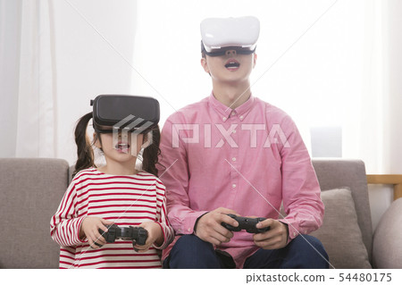 Parenting, childhood and family life concept photo 443 54480175