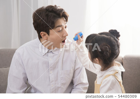 Parenting, childhood and family life concept photo 280 Parenting, childhood and family life concept photo 280 54480309