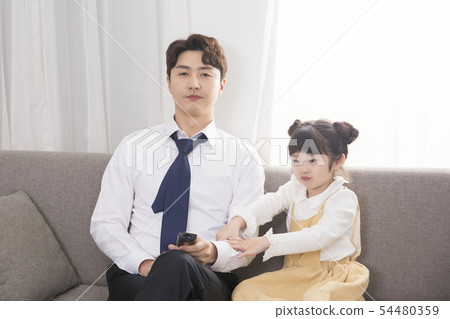 Parenting, childhood and family life concept photo 227 Parenting, childhood and family life concept photo 227 54480359