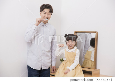 Parenting, childhood and family life concept photo 281 54480371
