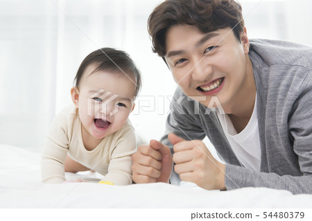 Parenting, childhood and family life concept photo 076 Parenting, childhood and family life concept photo 076 54480379
