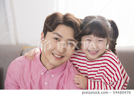 Parenting, childhood and family life concept photo 090 Parenting, childhood and family life concept photo 090 54480476
