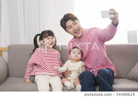 Parenting, childhood and family life concept photo 093 Parenting, childhood and family life concept photo 093 54480628