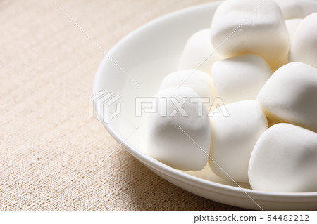 Marshmallow (White). 54482212