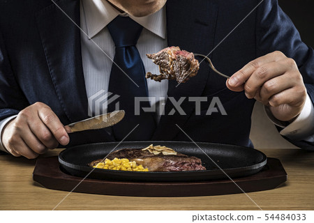 吃牛排的商人 54484033