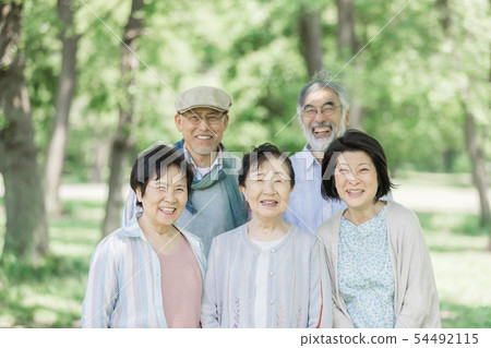 Senior image 54492115