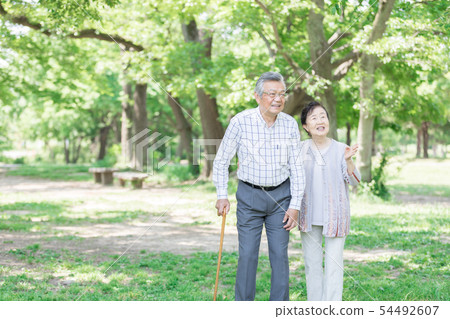 Senior image 54492607