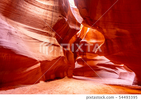 Upper Antelope Canyon 54493395