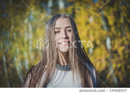 Autumn portrait of a happy girl Autumn portrait of a happy girl 54498937