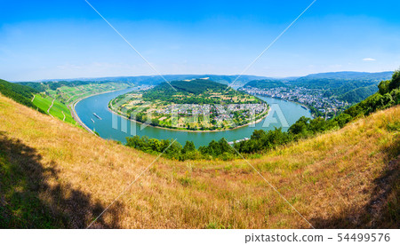 Boppard town aerial view, Germany 54499576