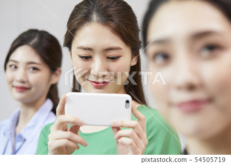 女性生意 54505719