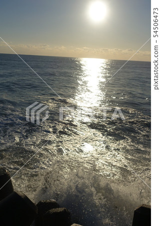 Shining Wave(Taitosaki Coast) Shining Wave(Taitosaki Coast) 54506473