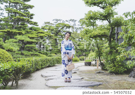 浴衣的女人 54507032