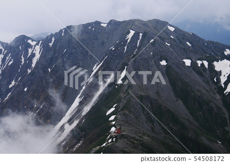 南阿爾卑斯山脈Shiramine Miyama Tent縱向觀賞Mt. Nobori從Mt. Nobori 54508172