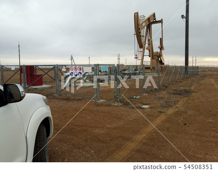 Oil machine rocking. Oil machine rocking. 54508351