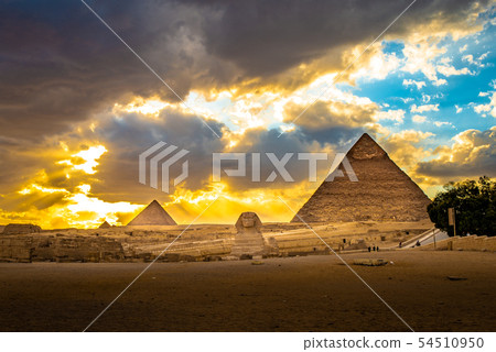The Great Pyramid of Giza 54510950