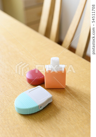 哮喘圖像(吸入器) 哮喘圖像(吸入器) 54511708