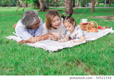 Asian grandparents and granddaughter 54521559