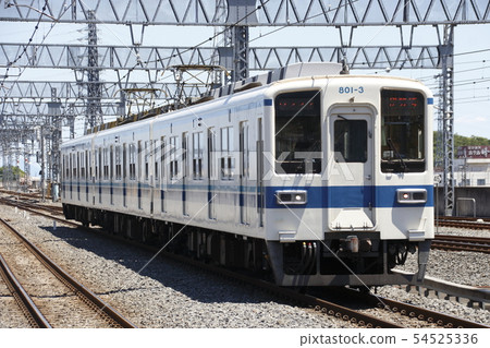Tobu Isesaki Line 800 series (one man section) 54525336