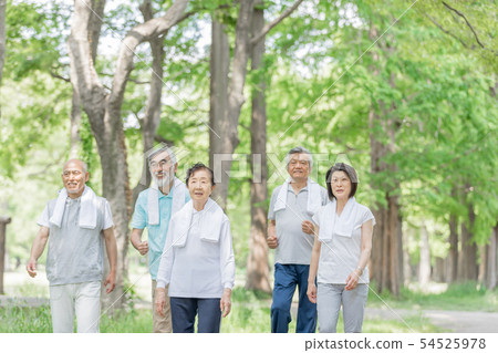 Active senior image 54525978