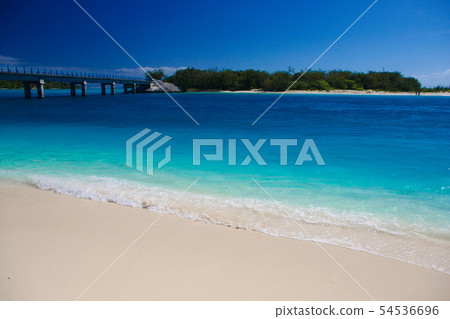 New Caledonia at the foot of Ubea Island New Caledonia at the foot of Ubea Island 54536696