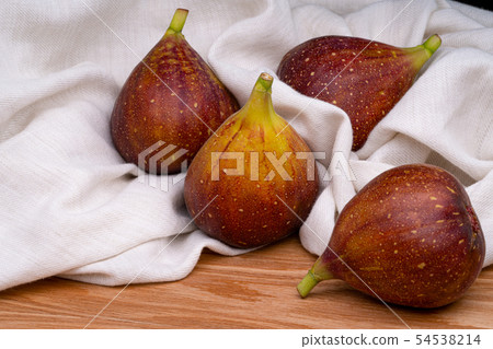 Fig black background Fig black background 54538214