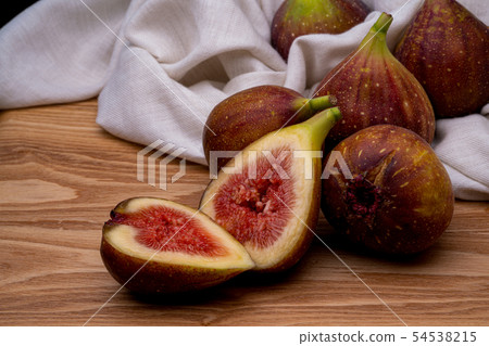 Fig black background Fig black background 54538215