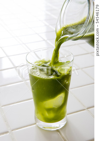 Matcha Latte 54546179