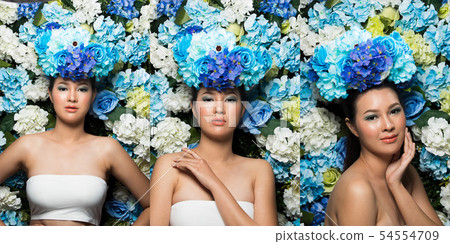Wreath of flowers background in blue Woman Asian 54554709