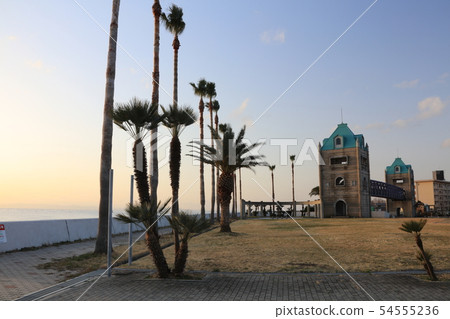 淡路島/ Urahama公園/ Ura縣立太陽海灘的早晨風景“100個宜人的海灘”“日本的88浴” 54555236