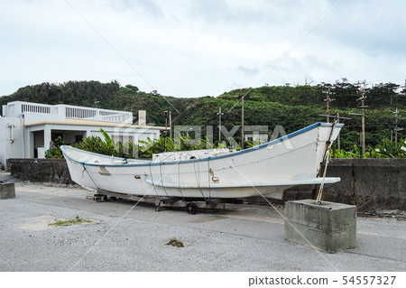 Tourist spots and scenic points of Sabani boat Kumejima (Okinawa Prefecture) 54557327