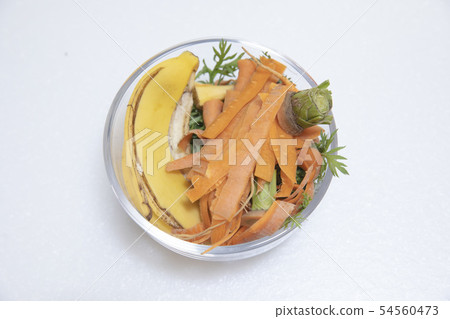 Raw garbage 54560473
