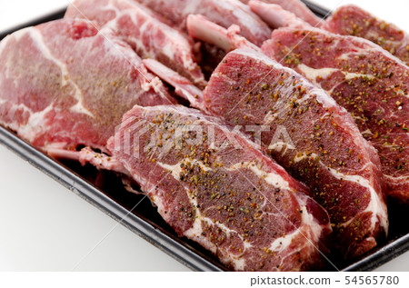 Lamb chop (raw meat) 54565780