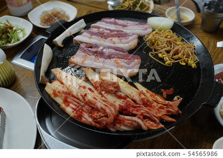 Cheju Island Black Pork Three-year-old fire plate Cheju Island Black Pork Three-year-old fire plate 54565986