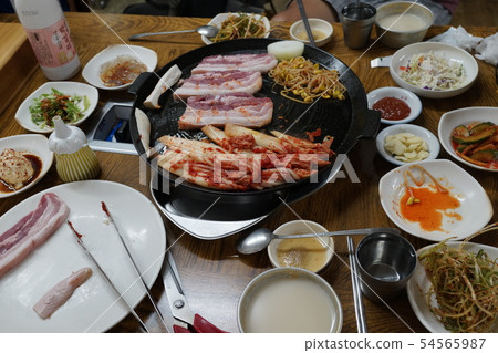 Jeju Island Black Pork Bacon Jeju Island Black Pork Bacon 54565987