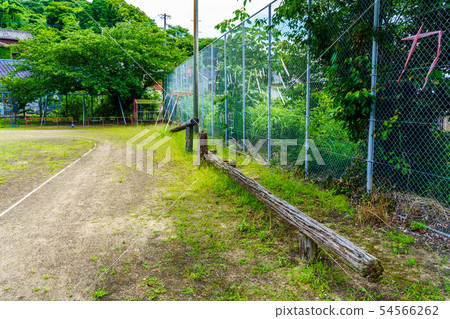 Minamijimabara City Tsunamimi Elementary School closed school Historical record [Namishimabara City, Nagasaki Prefecture] 54566262