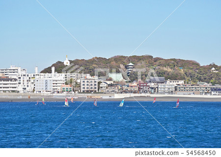 Longkou Temple area seen from Enoshima Longkou Temple area seen from Enoshima 54568450