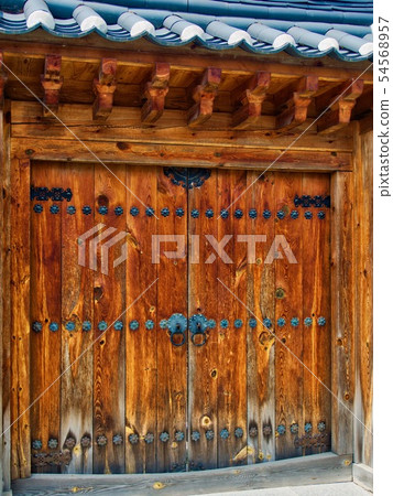 Korean Hanok main gate, wooden door Korean Hanok main gate, wooden door 54568957