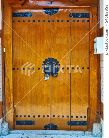 Korean Hanok main gate, wooden door Korean Hanok main gate, wooden door 54568958