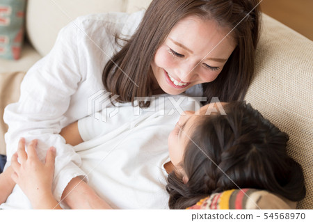 Mother and child, parent and child, good friends, smile Mother and child, parent and child, good friends, smile 54568970