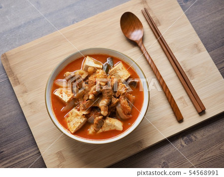 韓國食品豬肉泡菜燉 54568991