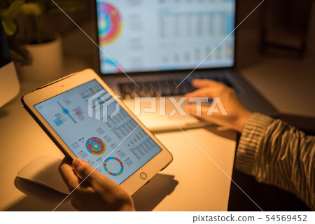 Desk image Desk image 54569452