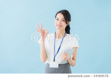 職業女性(藍色背景20多歲) 職業女性(藍色背景20多歲) 54569578