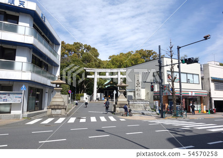 Oji Shrine in Kita-ku, Tokyo (front approach) Oji Shrine in Kita-ku, Tokyo (front approach) 54570258