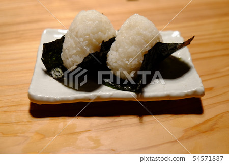 飯球兩兩 飯球兩兩 54571887