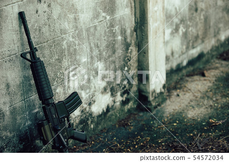 Assault rifle. M-16. 54572034
