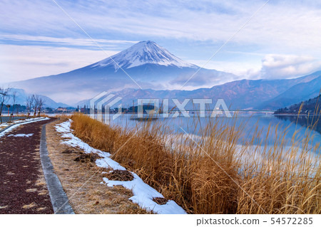 Fuji Mountain at Kawaguchiko Lake.Japan 54572285