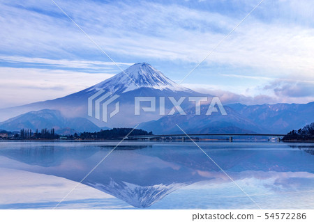 Fuji Mountain at Kawaguchiko Lake.Japan 54572286